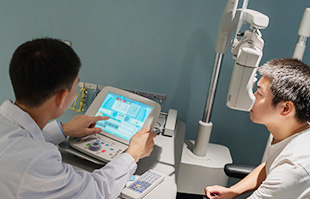 儀器檢查示意圖：高陽明眼科診所